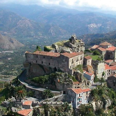 Casa Tuccari Castiglione Di Siciliaアパートメント エクステリア 写真